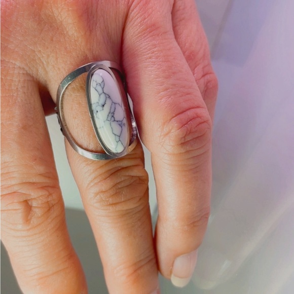 NWT Stainless Steel Silver enamel Woman ring Size 7 - Picture 8 of 15